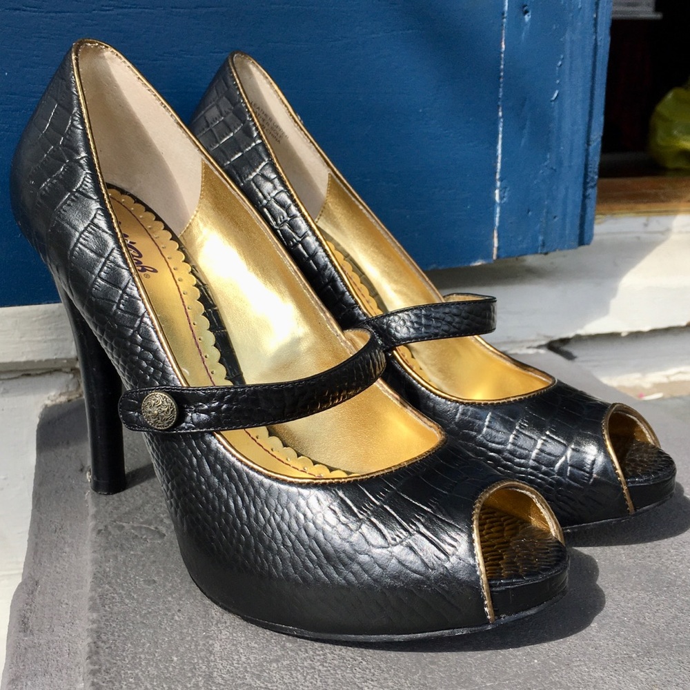 Hale Bob Peep-Toe Crocodile Leather Mary Jane Heel